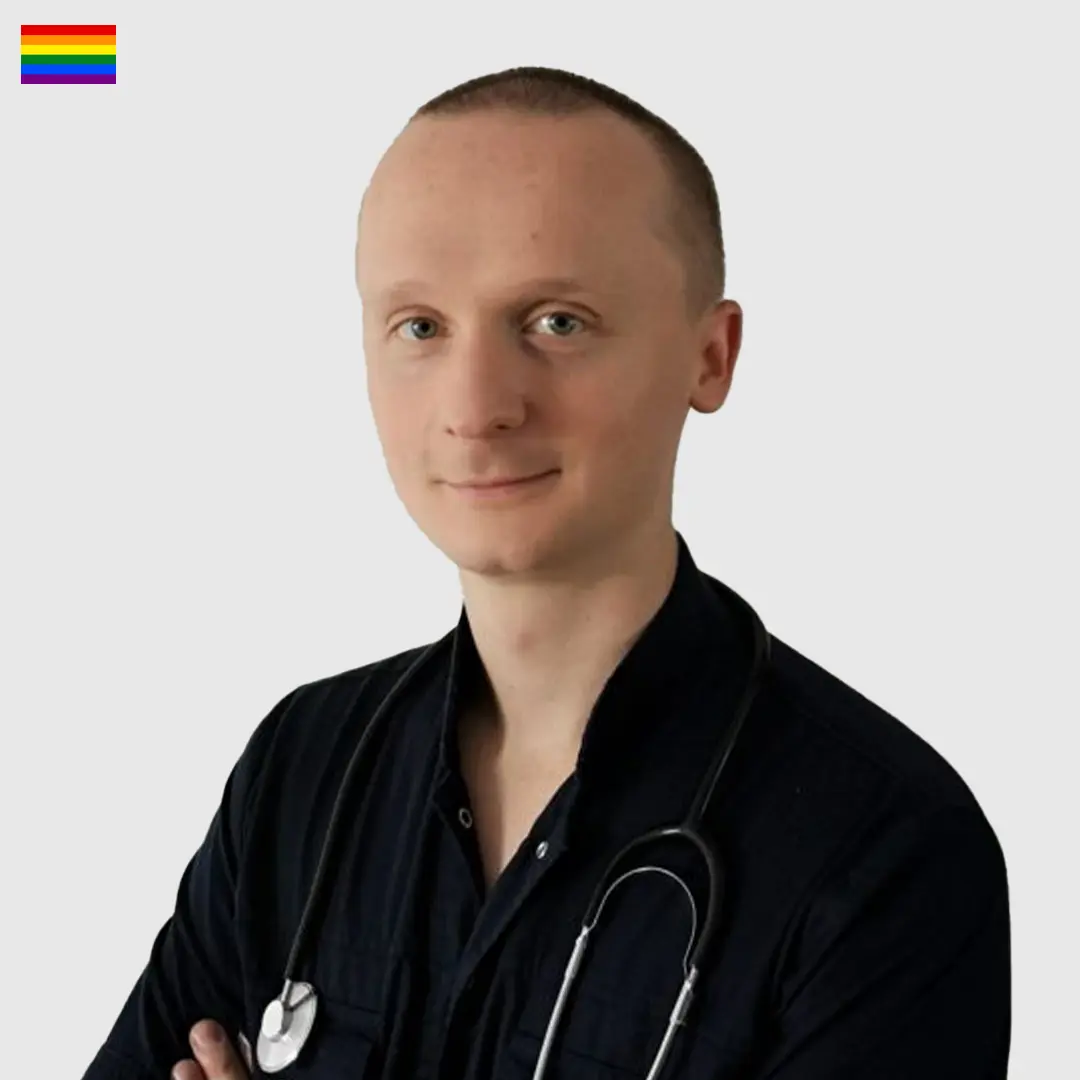 Postać przedstawiająca doktora nauk medycznych Łukasza Mizerę