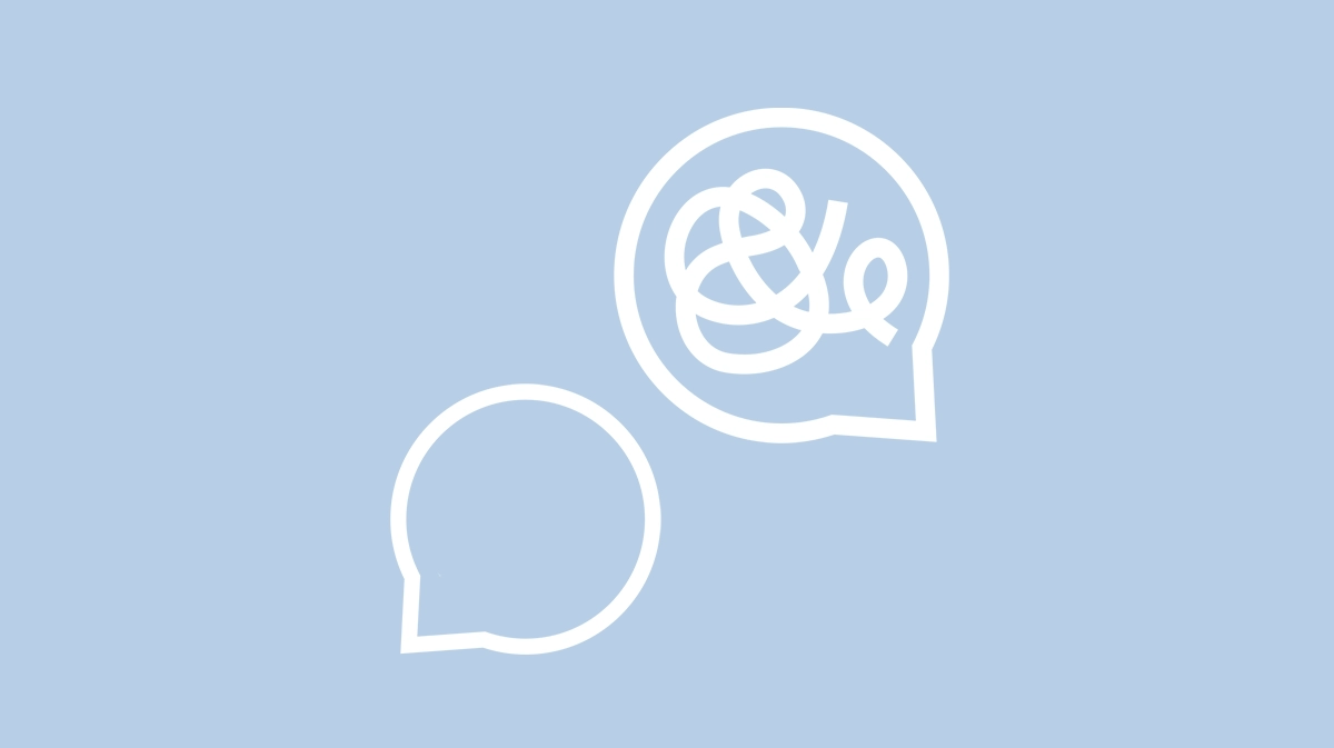 ikona psychoterapii - biały zarys dwóch dymków oznaczających konwersację na jasnoniebieskim tle